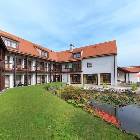 Hotel Garni Gaestehaus Am Muehlbach Ottobeuren Exterior foto
